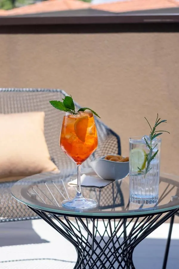 Ollen Apartments Catania Aparthotel