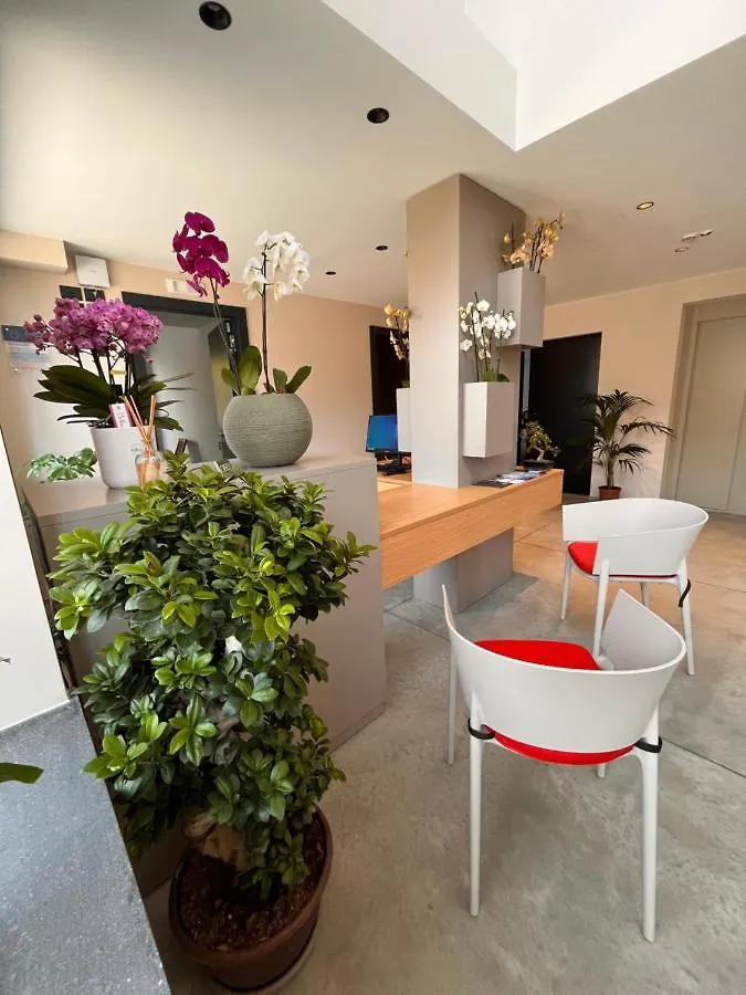 Ollen Apartments Katania