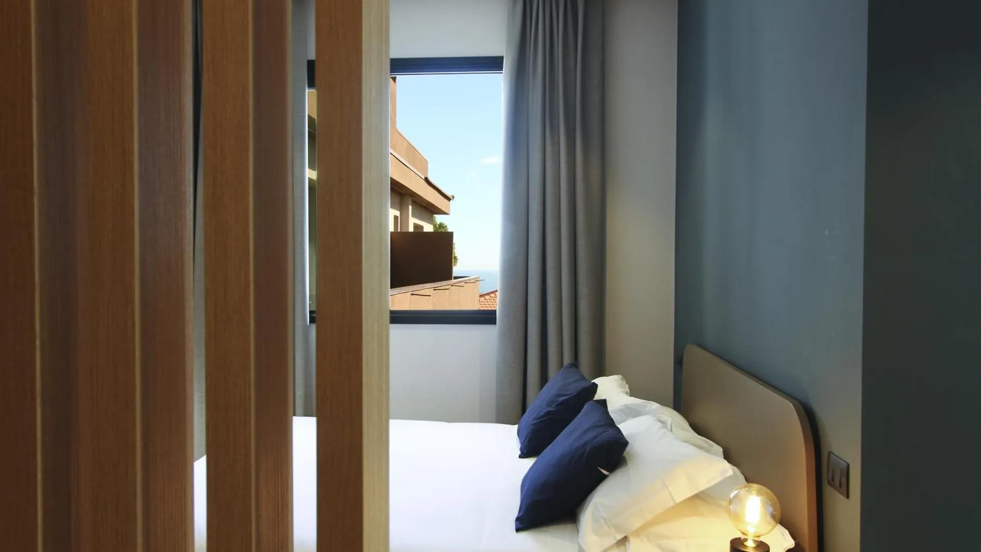 **** Hotel apartamentowy Ollen Apartments Katania Włochy